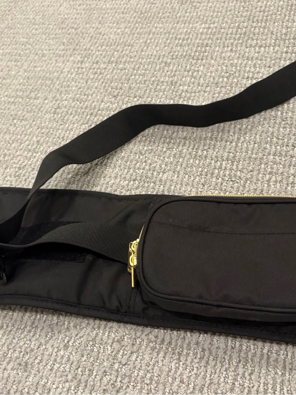 Like New TushBaby Black with Gold Accents Hands-Free Baby Carrying Bag - Picture 4 of 6